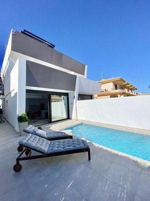 3 bedrooms Villa in Santiago de la Ribera, Spain No. 12356