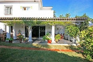 4 bedrooms Villa in Marbella, Spain No. 123832