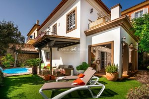 4 bedrooms House in Arona, Spain No. 124661