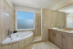 4 bedrooms Villa in Malaga, Spain No. 124924 - Image 10