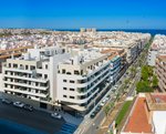 3 bedrooms Penthouse in Torrevieja, Spain No. 12762 - Image 4