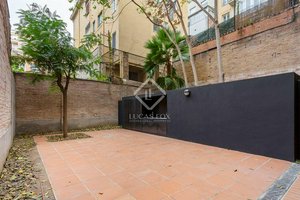 2 bedrooms Apartment in Ciutat Vella, Spain No. 127791