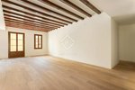 3 bedrooms Apartment in Ciutat Vella, Spain No. 127792 - Image 5
