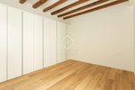 3 bedrooms Apartment in Ciutat Vella, Spain No. 127792 - Image 12