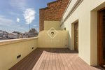 2 bedrooms Penthouse in Ciutat Vella, Spain No. 127793 - Image 2