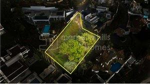 5 bedrooms Land in La Quinta, Spain No. 128184