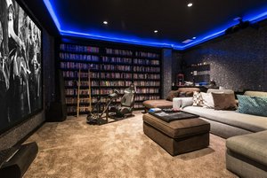 6 bedrooms Villa in Marbella, Spain No. 130041