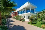 6 bedrooms Villa in Adeje, Spain No. 13172 - Image 2