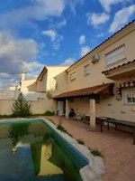 5 bedrooms Townhouse in Caceres, Spain No. 132536 - townhouse in Spain