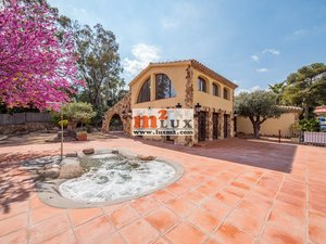 4 bedrooms Villa in Blanes, Spain No. 13308