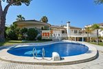 4 bedrooms Villa in Empuriabrava, Spain No. 13339 - Image 8