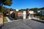 5 bedrooms Villa in Sant Feliu de Guixols, Spain No. 13343 - Image 2