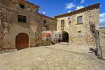 5 bedrooms Commercial property in Pubol, Spain No. 13363 - commercial property in Spain