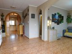4 bedrooms Bungalow in Torrevieja, Spain No. 13576 - Image 13