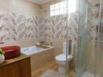 4 bedrooms Bungalow in Torrevieja, Spain No. 13576 - Image 18