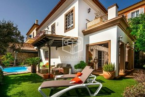 4 bedrooms Villa in Arona, Spain No. 13593