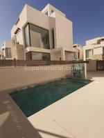 3 bedrooms Villa in Guardamar del Segura, Spain No. 13637 - villa in Spain