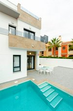 3 bedrooms House in Torrevieja, Spain No. 13645 - Image 3