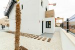 3 bedrooms House in Torrevieja, Spain No. 13645 - Image 8