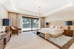 5 bedrooms Villa in Marbella, Spain No. 13654 - Image 16