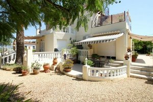 5 bedrooms Villa in Albir, Spain No. 13722