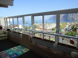 2 bedrooms Apartment in Acantilado De Los Gigantes, Spain No. 13852