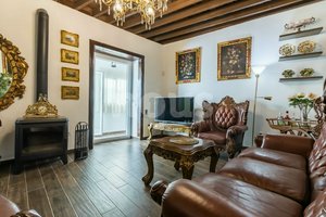 5 bedrooms House in Granadilla, Spain No. 13871