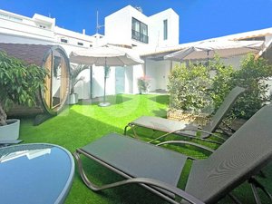 5 bedrooms House in Alcala, Spain No. 13925