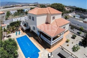 6 bedrooms Villa in Tenerife, Spain No. 13979
