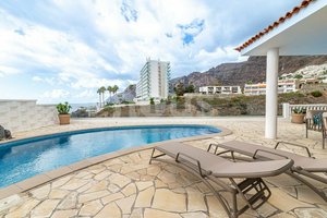 3 bedrooms Villa in Acantilado De Los Gigantes, Spain No. 13997