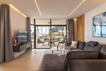 3 bedrooms Villa in Acantilado De Los Gigantes, Spain No. 13997 - Image 5