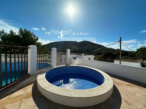 2 bedrooms House in Santa Eulalia Del Rio, Spain No. 14070