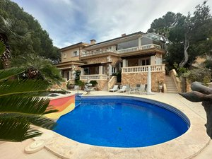 5 bedrooms Villa in Costa De La Calma, Spain No. 14101