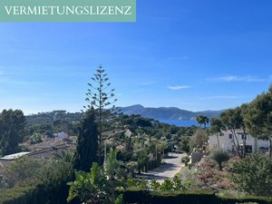 5 bedrooms Villa in Santa Ponsa, Spain No. 14623