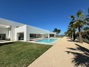 5 bedrooms Villa in Sol De Mallorca, Spain No. 14649