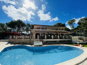 7 bedrooms Villa in Santa Ponsa, Spain No. 14674