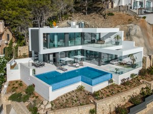 6 bedrooms Villa in Port D'andratx, Spain No. 14685