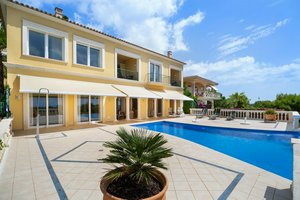 4 bedrooms Villa in Bendinat, Spain No. 14714