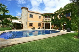 4 bedrooms Villa in Sol De Mallorca, Spain No. 14796