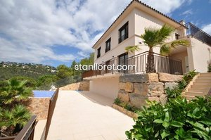 4 bedrooms Villa in Lloret de Mar, Spain No. 14826