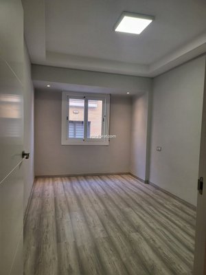 3 bedrooms Apartment in Barcelona, Spain No. 14845