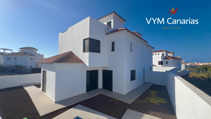 4 bedrooms House in Amarilla Golf, Spain No. 15046