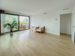 4 bedrooms Apartment in Valencia, Spain No. 15103 - Image 2