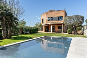 6 bedrooms House in Sant Cugat Del Valles, Spain No. 152838