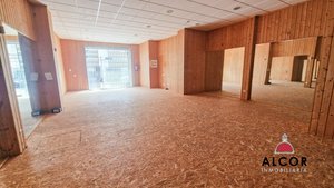 110m² Commercial property in Vinaros, Spain No. 18156