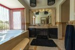 5 bedrooms Villa in Marbella, Spain No. 18787 - Image 12