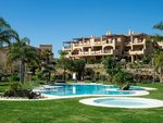 2 bedrooms Apartment in Benahavis, Spain No. 19073 - apartment in Spain
