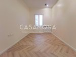 1 bedroom Apartment in Ciutat Vella, Spain No. 19337 - Image 2