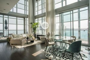 4 bedrooms Penthouse in Sant Marti, Spain No. 20724