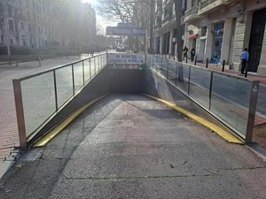 17m² Parking in Eixample, Spain No. 20958